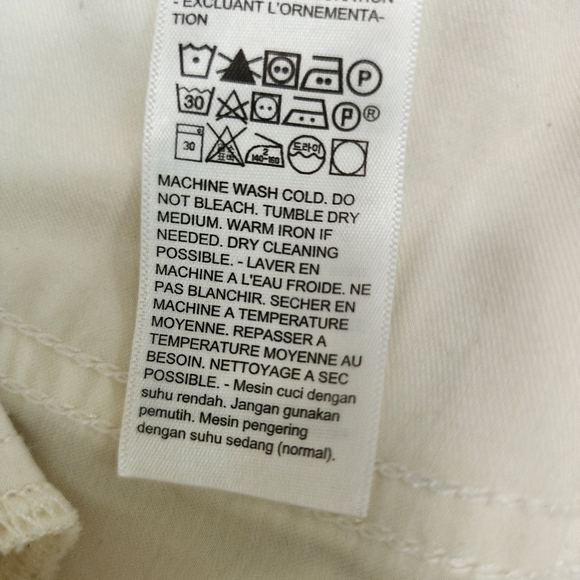 Levi Women's White Wide-Leg Jeans Shaping Size 32 Medium rise. NWOT - Picture 6 of 11